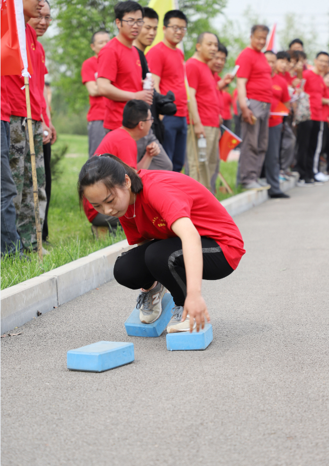 重山光電積極組織職工參加集團公司第二十屆運動會