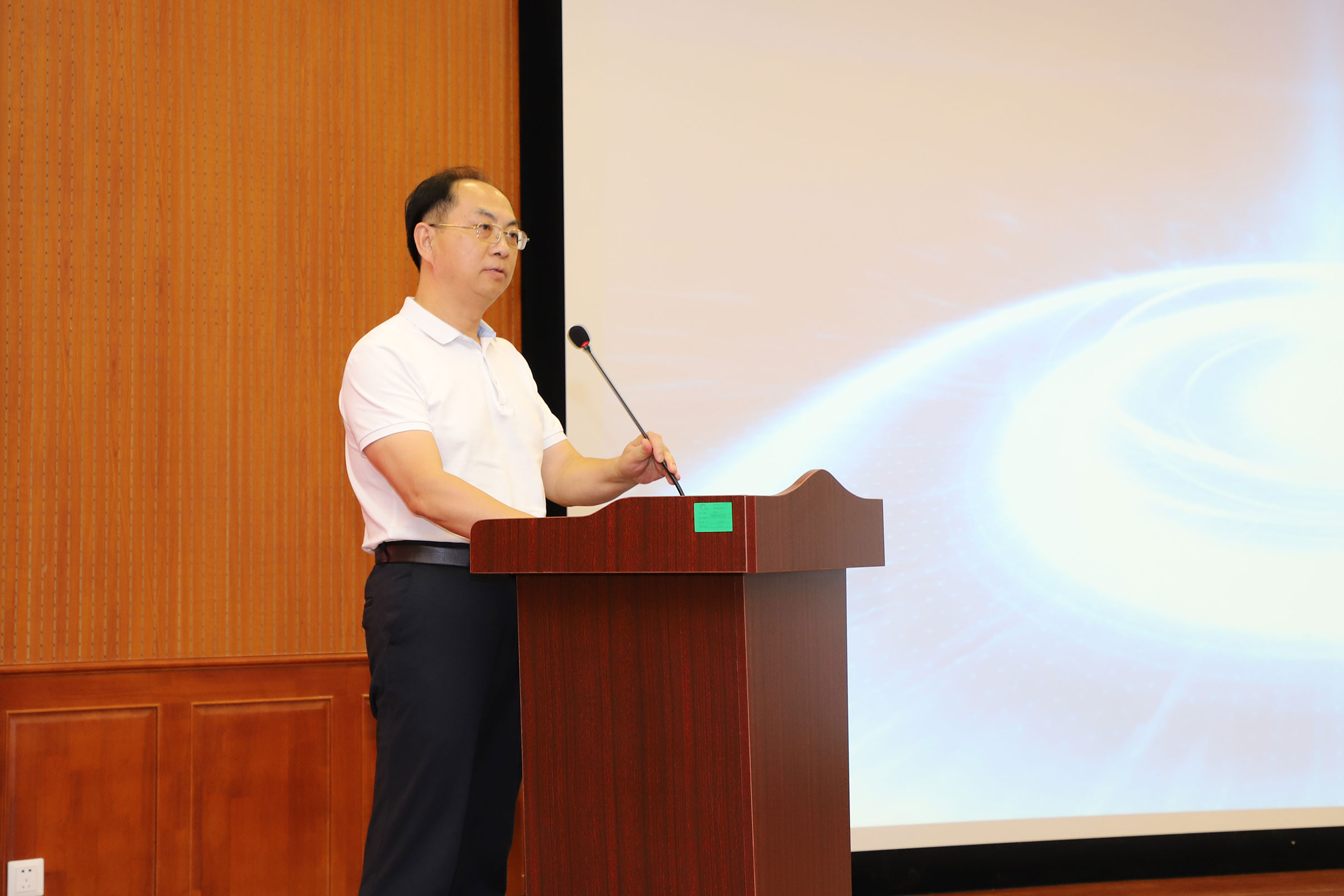 公司組織全員開展“致良知”學(xué)習(xí)培訓(xùn)77