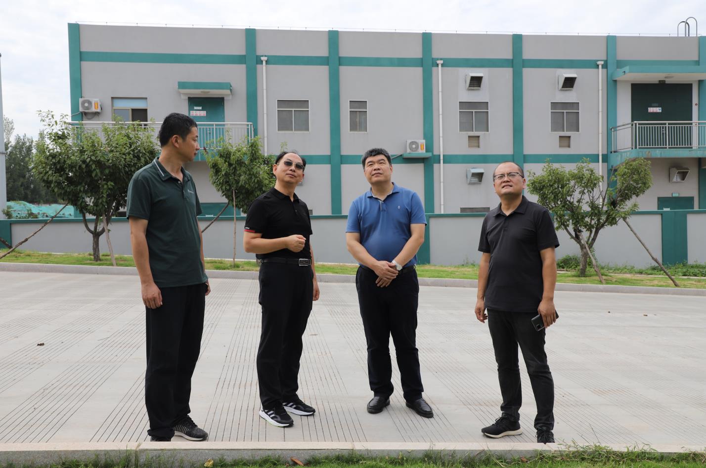 淄川區(qū)發(fā)改局局長張立冬一行到我公司調(diào)研考察