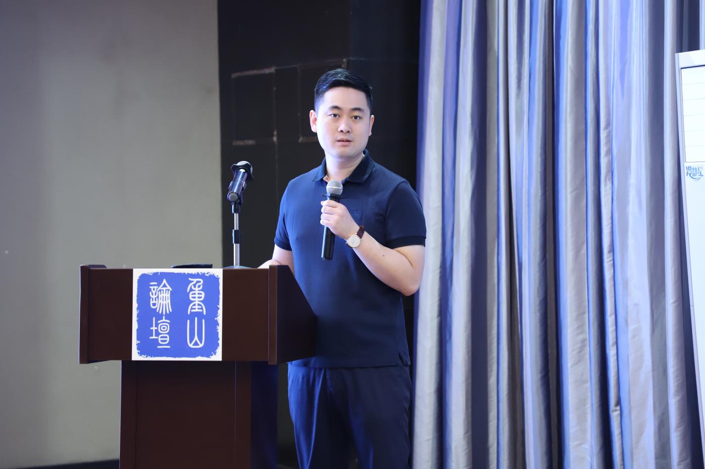 首屆“重山論壇”暨“2019山東淄博功能氟碳材料應(yīng)用技術(shù)研討會(huì)”盛大召開12