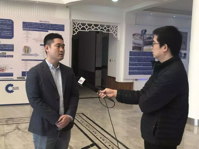 校城融合助力企業(yè)發(fā)展——重山光電李哲董事長接受市電視臺(tái)采訪