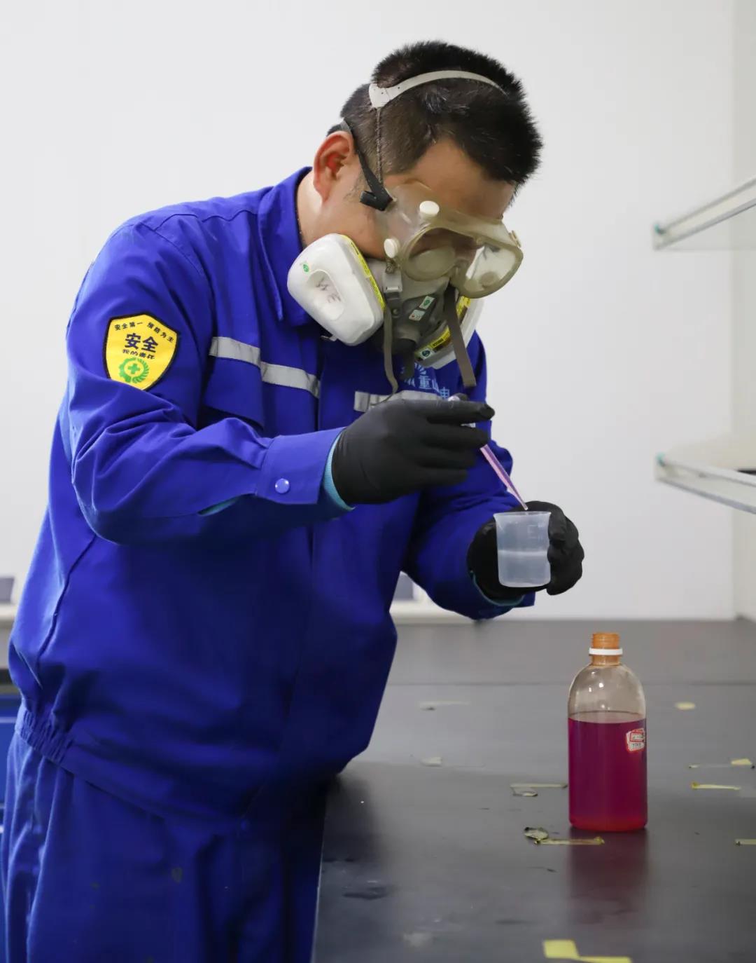 2021年五一勞動(dòng)模范系列九|劉曉：在奮斗的道路上漸行漸遠(yuǎn)