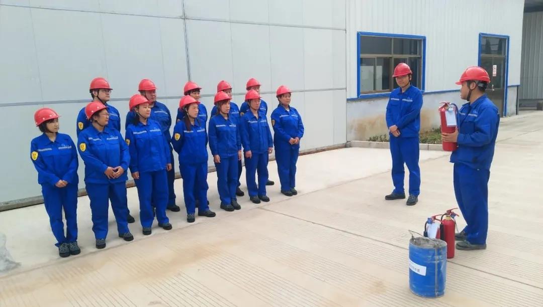 氟碳電池項目部舉行消防演練活動