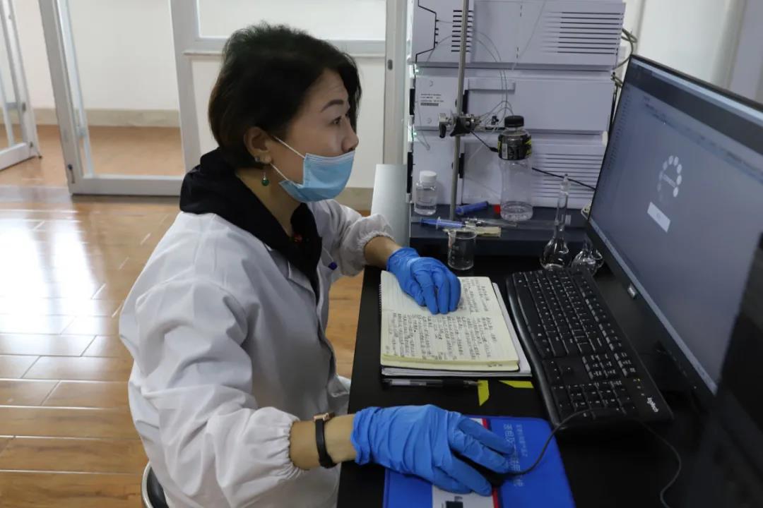 國(guó)慶節(jié)，致敬堅(jiān)守崗位的勞動(dòng)者