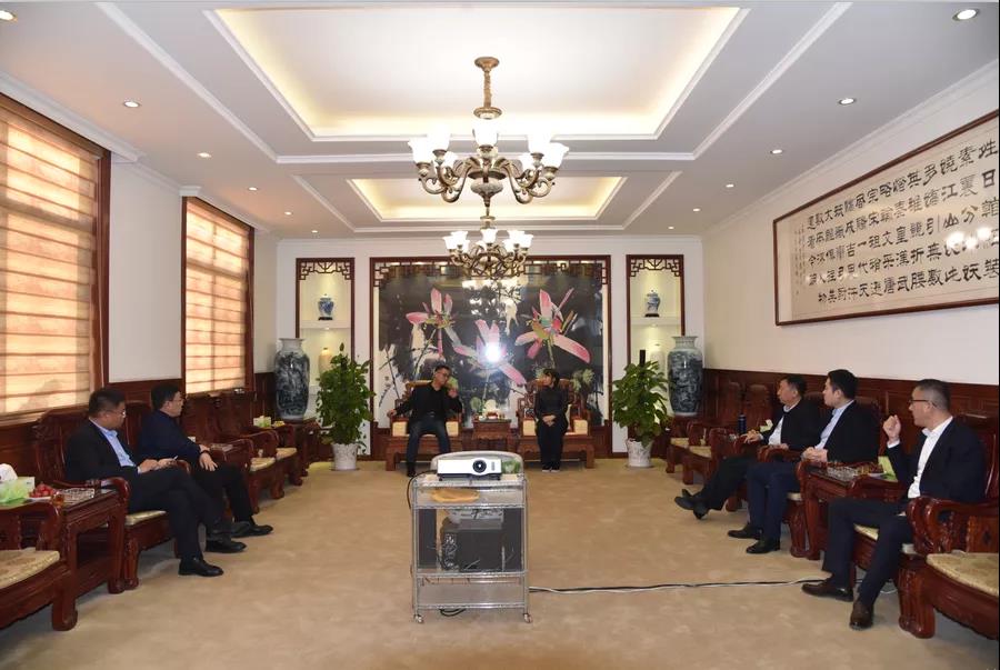 扎魯特旗旗長到重山集團考察