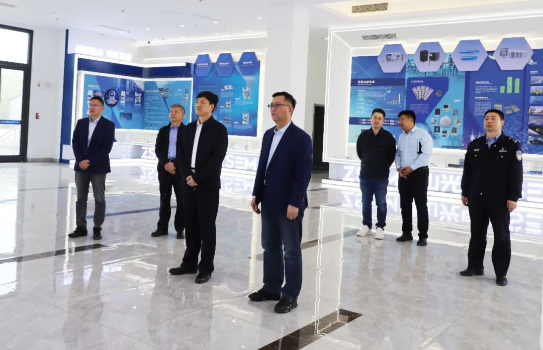 淄川區(qū)副區(qū)長(zhǎng)、區(qū)公安分局局長(zhǎng)崔光恒到我公司調(diào)研考察