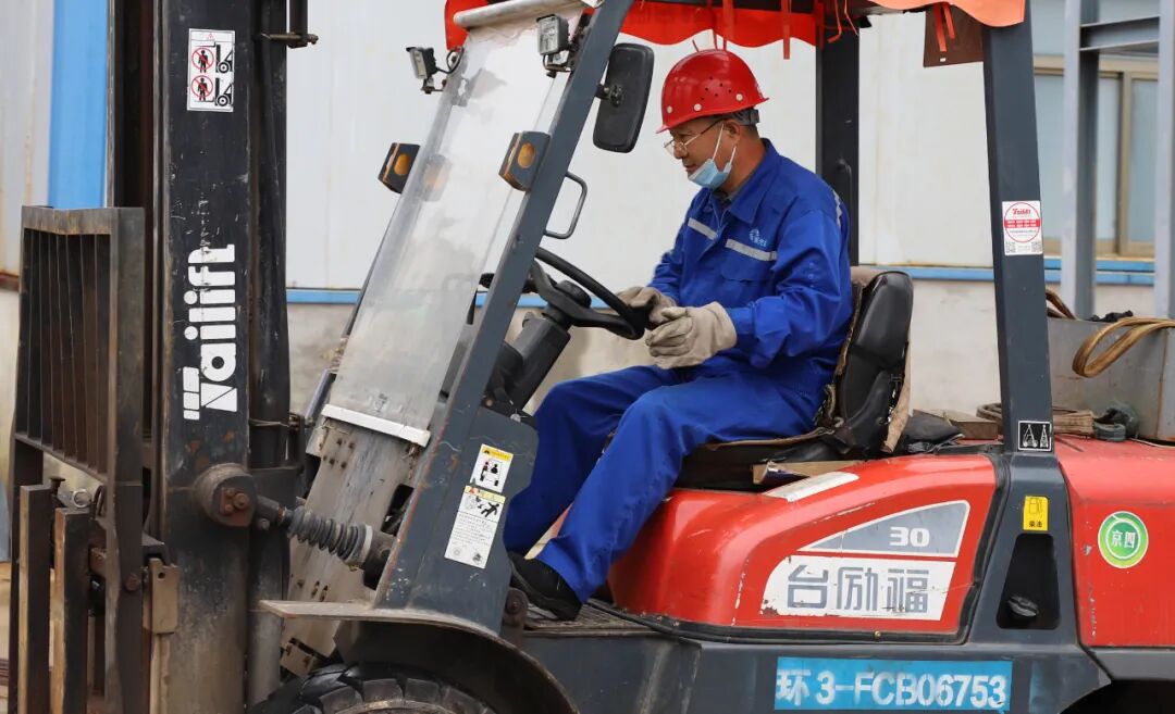 致敬堅守者：用奮斗為祖國慶生