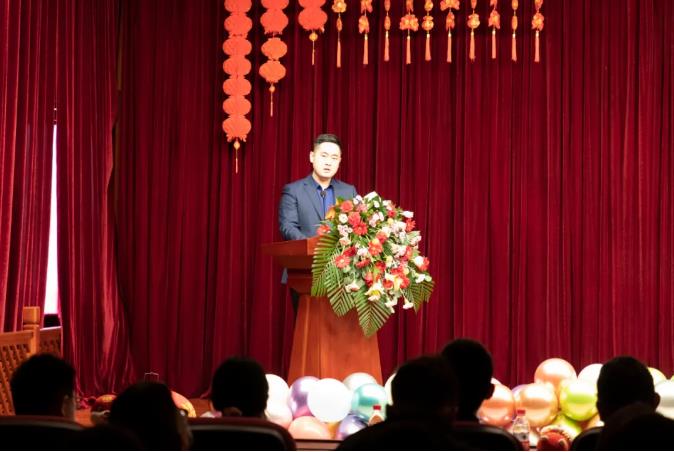 擇善明德致良知，真抓實(shí)干求突破|重山光電舉辦2022新春年會