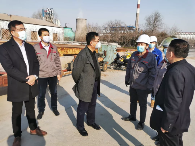 集團(tuán)公司領(lǐng)導(dǎo)召開我公司省重大項(xiàng)目的現(xiàn)場(chǎng)協(xié)調(diào)會(huì)議