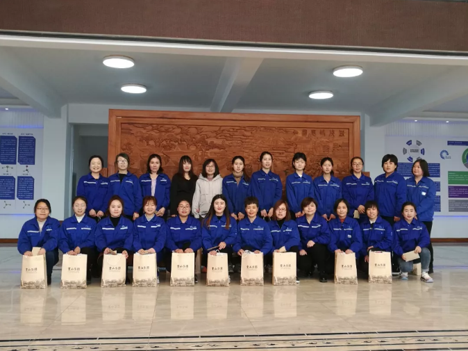 祝重山光電女職工節(jié)日快樂